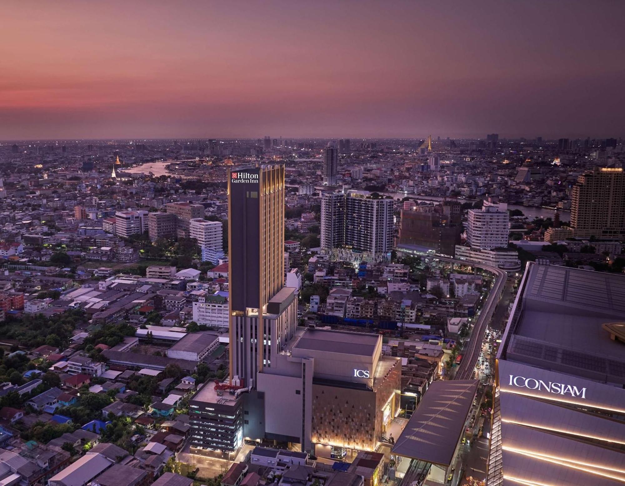Hilton Garden Inn Bangkok Riverside Kültér fotó