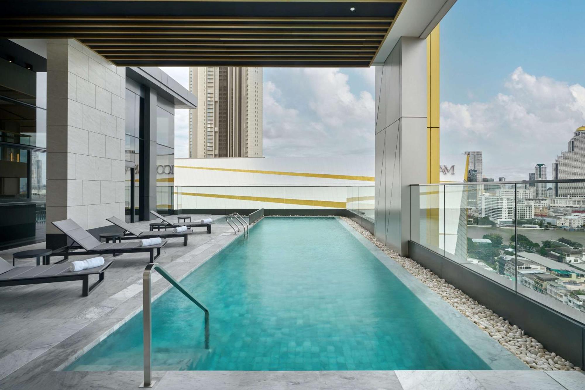 Hilton Garden Inn Bangkok Riverside Kültér fotó