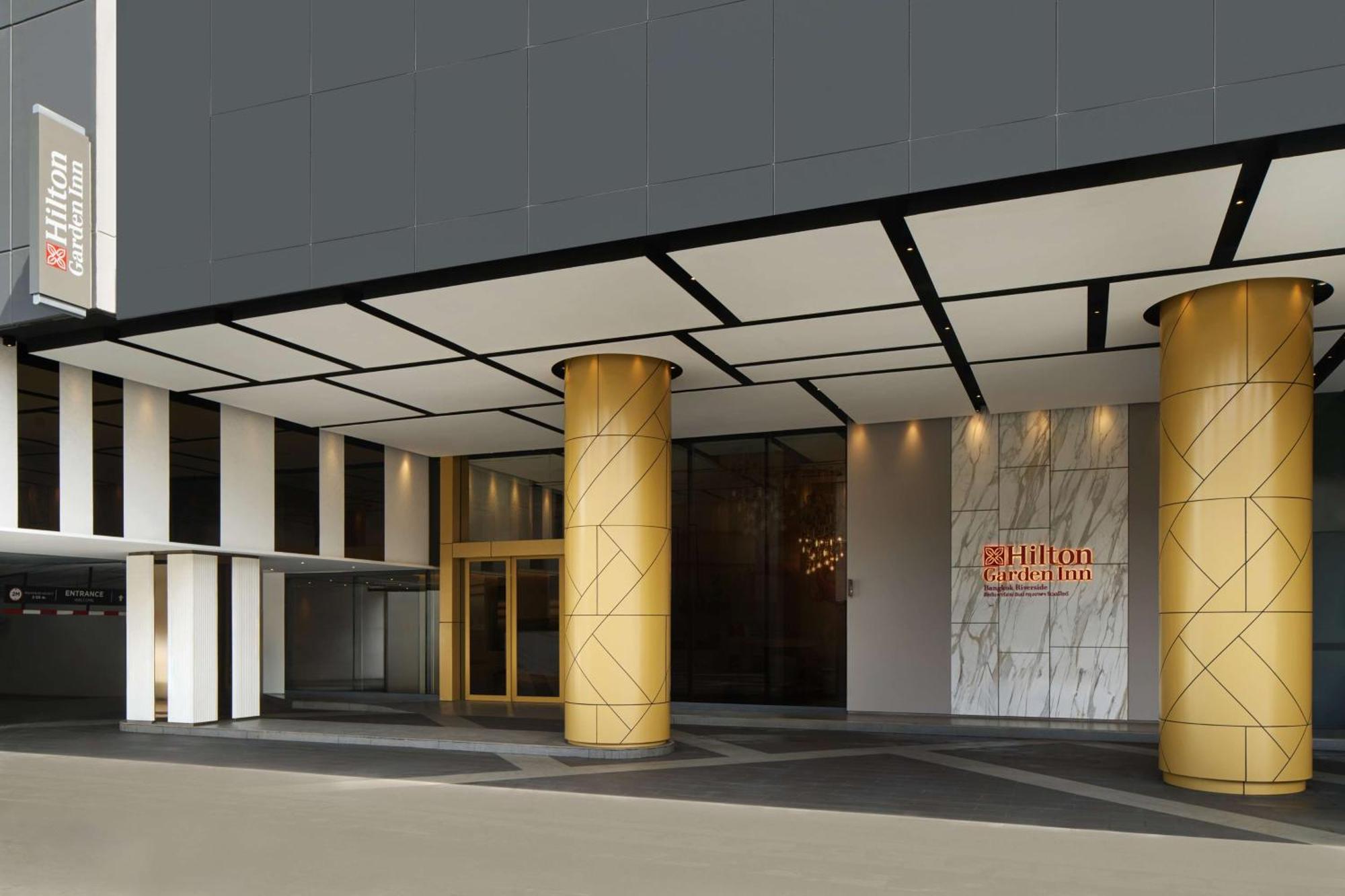 Hilton Garden Inn Bangkok Riverside Kültér fotó