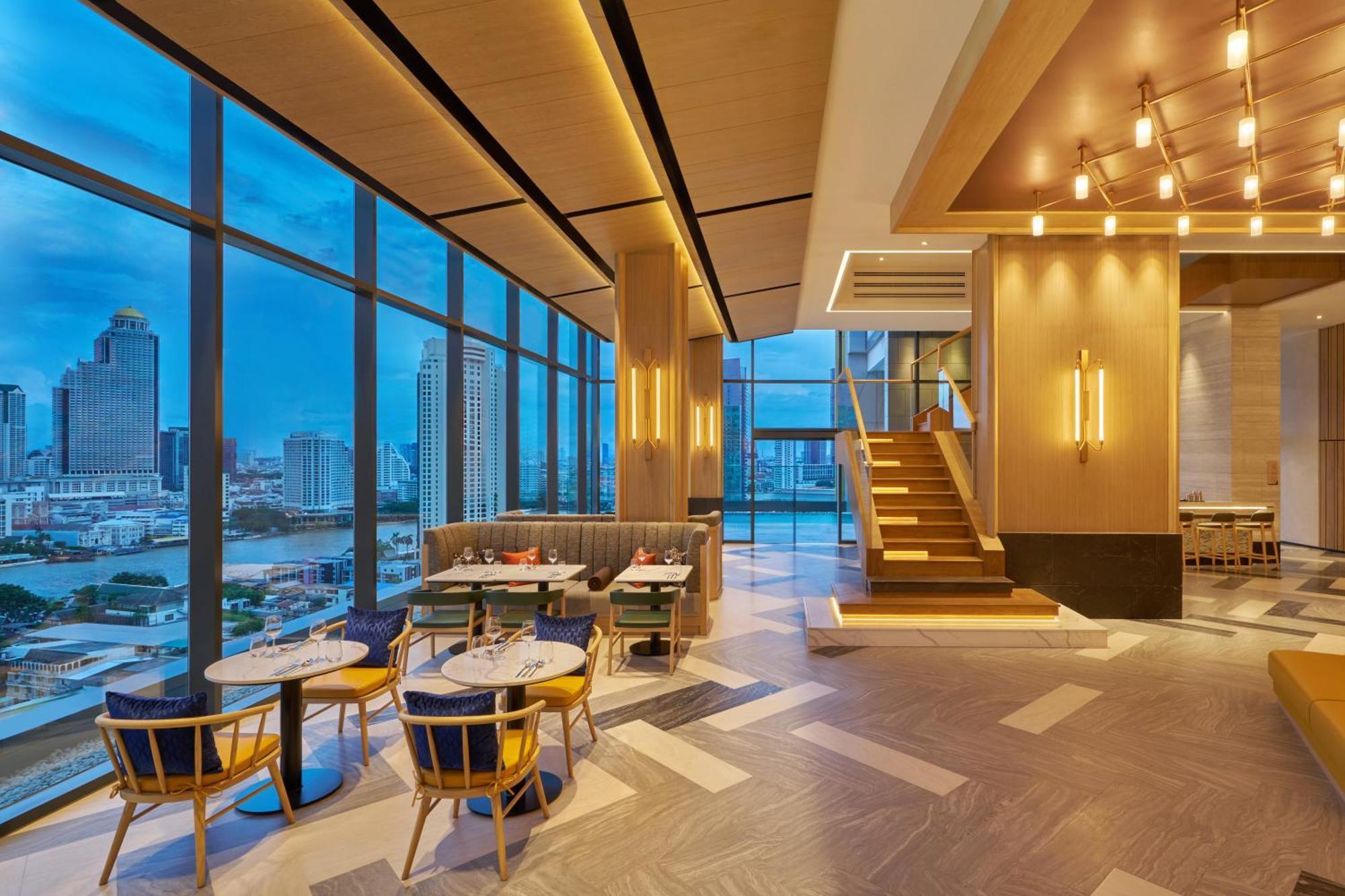 Hilton Garden Inn Bangkok Riverside Kültér fotó