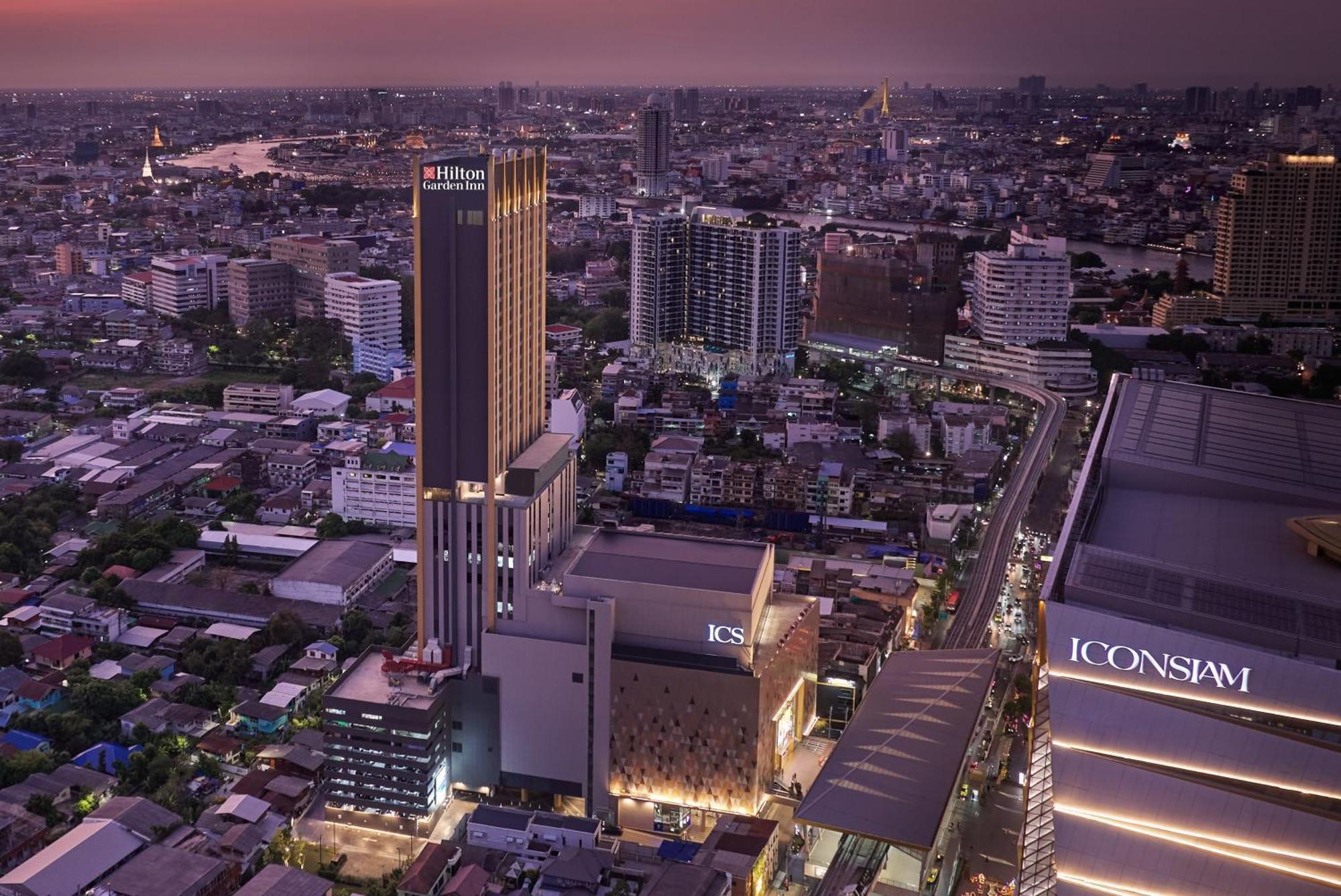 Hilton Garden Inn Bangkok Riverside Kültér fotó